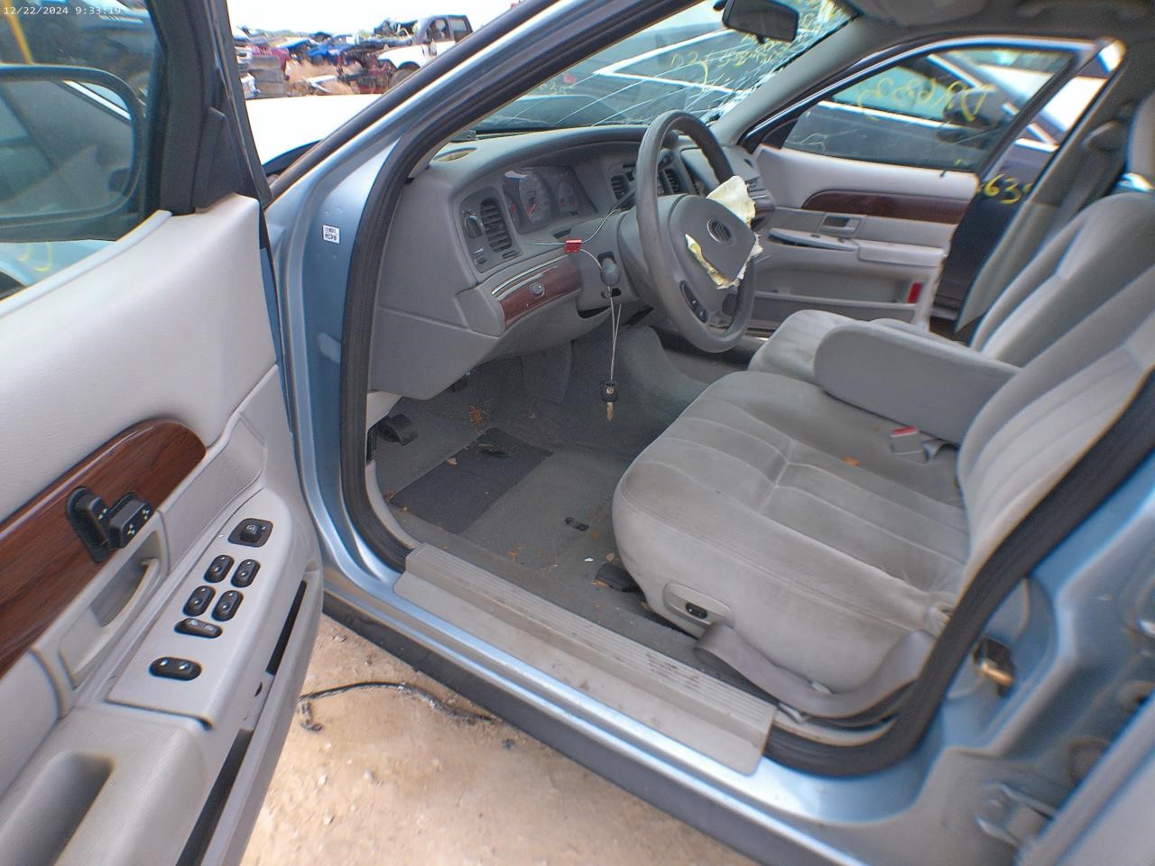 https://f005.backblazeb2.com/file/img-partshotlines-com/Inventory/EX427/Vehicle/4186_09.jpg