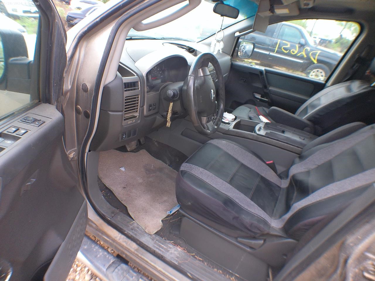 https://f005.backblazeb2.com/file/img-partshotlines-com/Inventory/EX427/Vehicle/4205_08.jpg