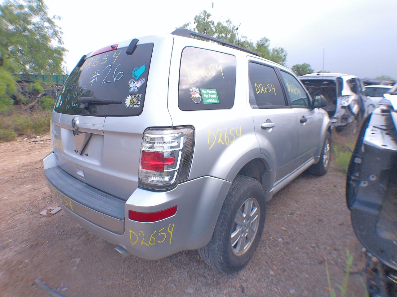https://f005.backblazeb2.com/file/img-partshotlines-com/Inventory/EX427/Vehicle/4211_06.jpg