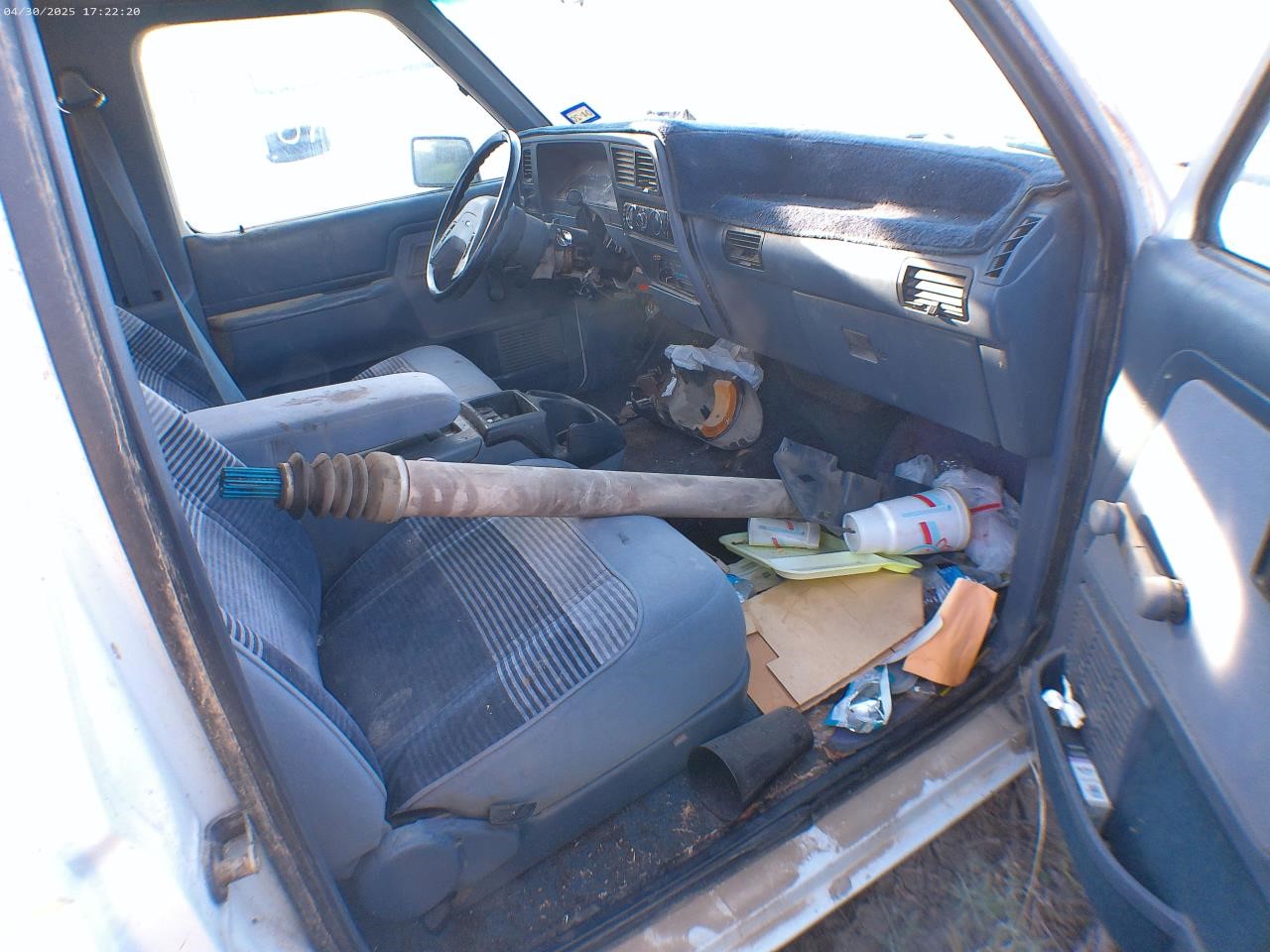 https://f005.backblazeb2.com/file/img-partshotlines-com/Inventory/EX427/Vehicle/4229_12.jpg