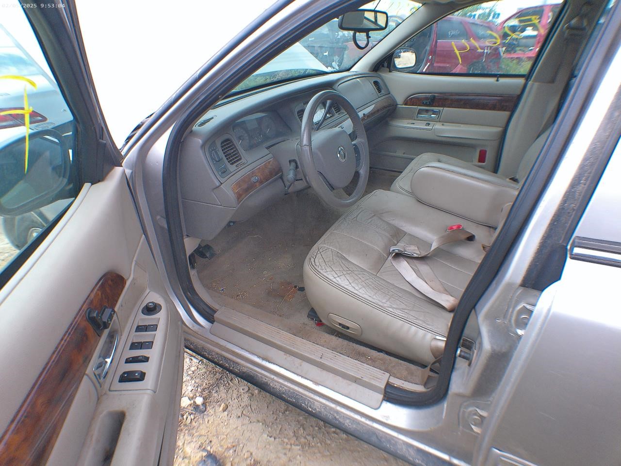 https://f005.backblazeb2.com/file/img-partshotlines-com/Inventory/EX427/Vehicle/4305_09.jpg