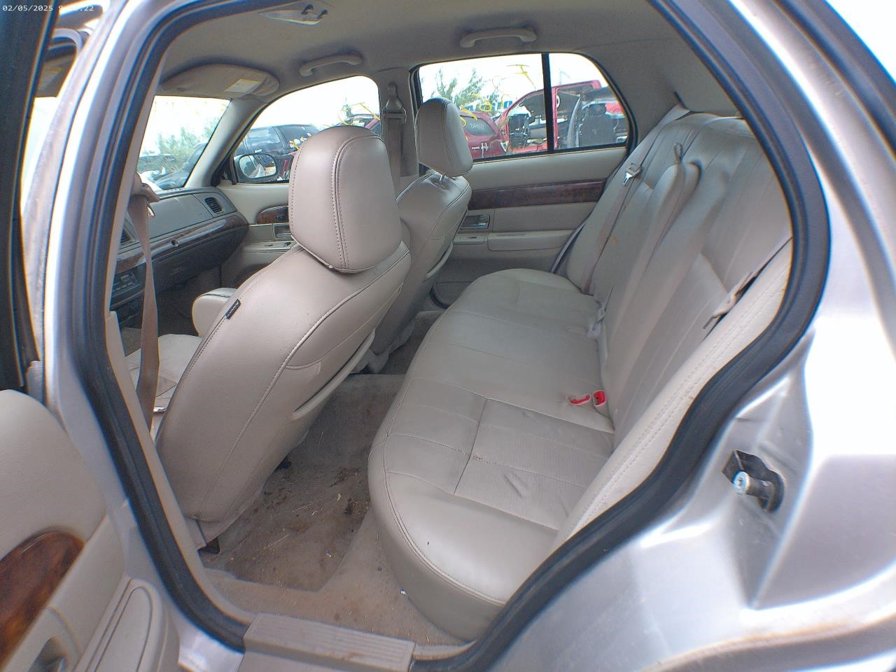 https://f005.backblazeb2.com/file/img-partshotlines-com/Inventory/EX427/Vehicle/4305_12.jpg