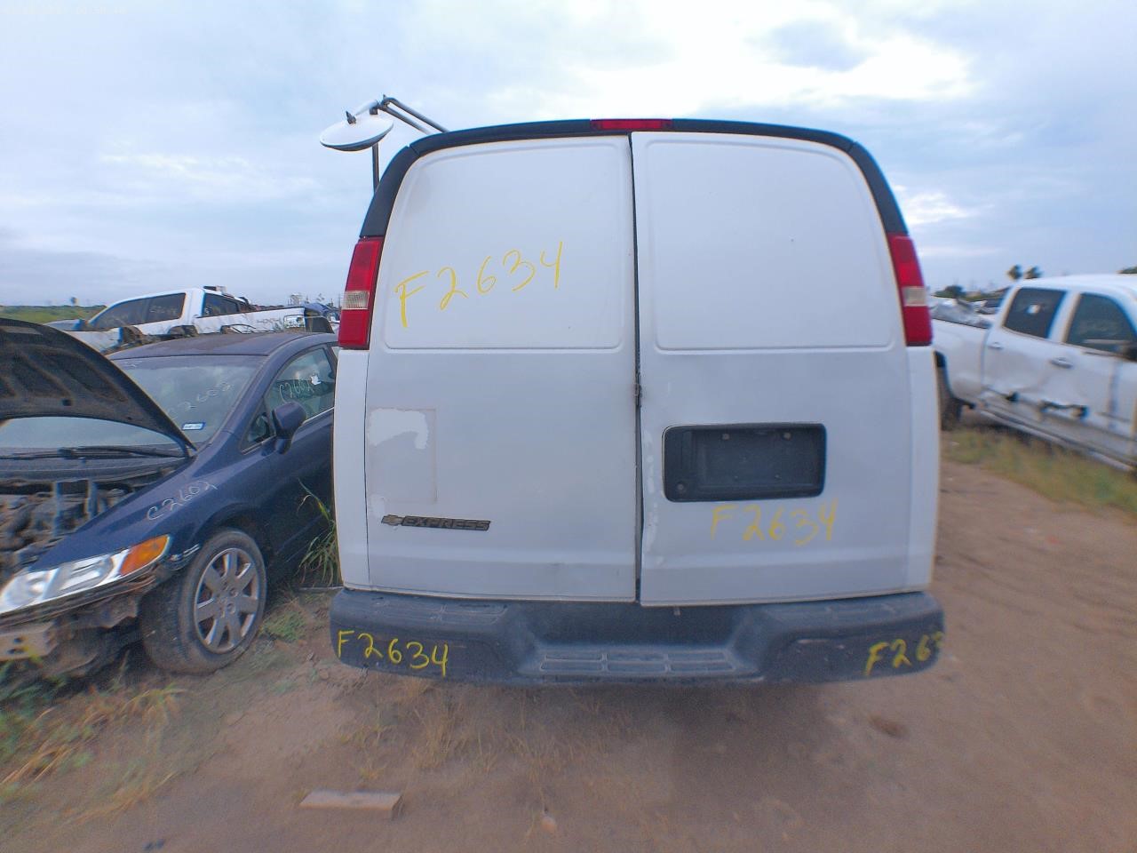 https://f005.backblazeb2.com/file/img-partshotlines-com/Inventory/EX427/Vehicle/4323_05.jpg