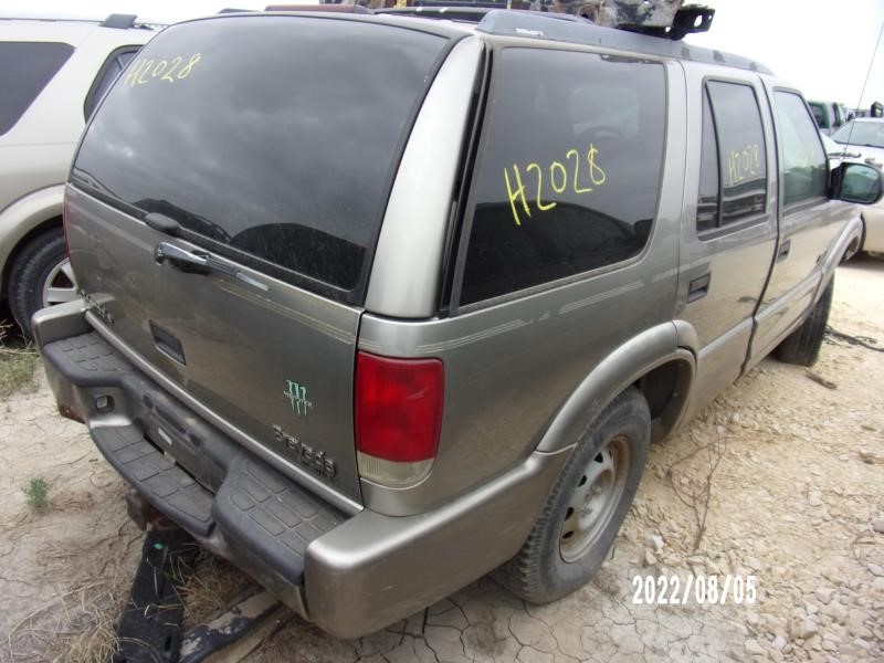 https://f005.backblazeb2.com/file/img-partshotlines-com/Inventory/EX427/Vehicle/924_04.jpg