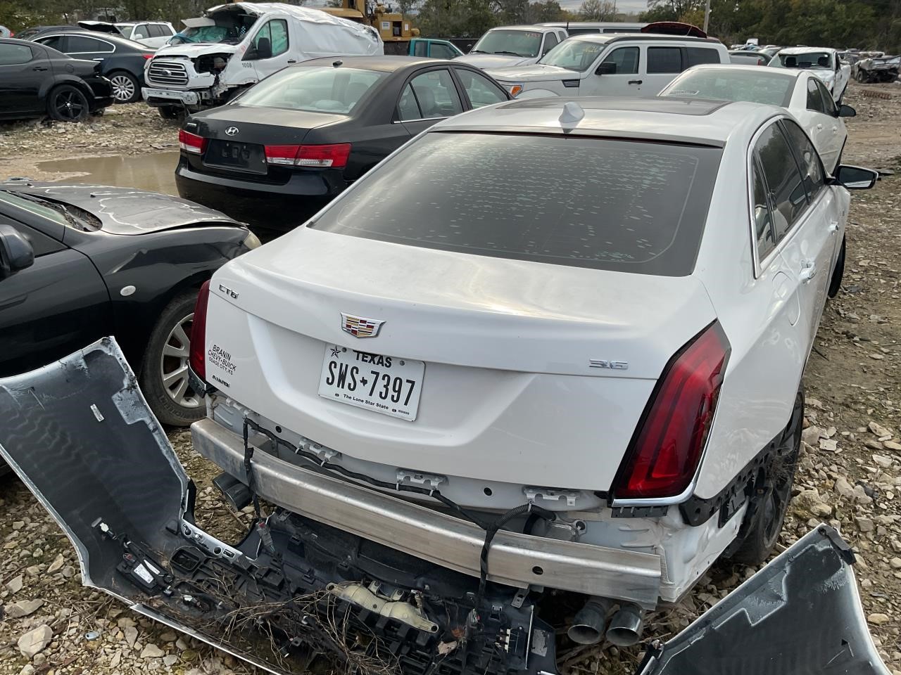 https://f005.backblazeb2.com/file/img-partshotlines-com/Inventory/EX436/Vehicle/12318_06.jpg