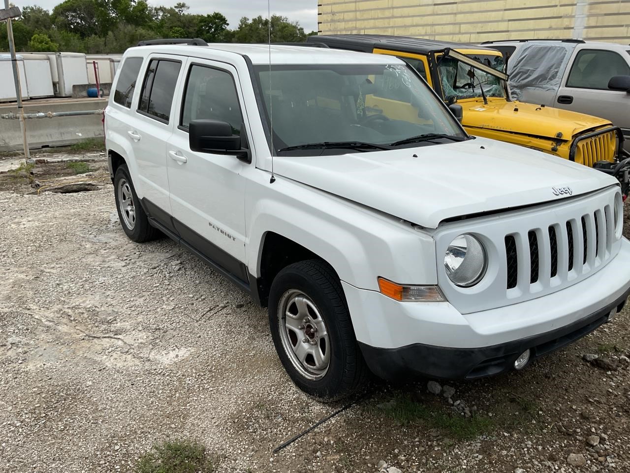 https://f005.backblazeb2.com/file/img-partshotlines-com/Inventory/EX436/Vehicle/12766_05.jpg