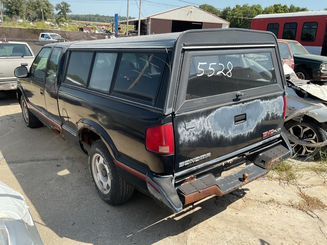 https://f005.backblazeb2.com/file/img-partshotlines-com/Inventory/EX436/Vehicle/13058_02.jpg