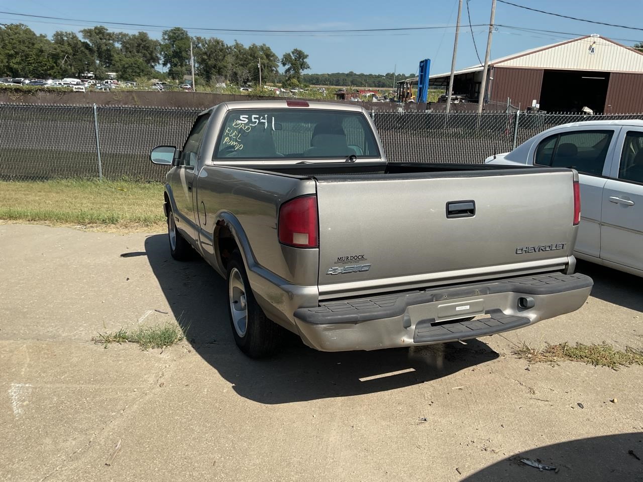 https://f005.backblazeb2.com/file/img-partshotlines-com/Inventory/EX436/Vehicle/13071_02.jpg