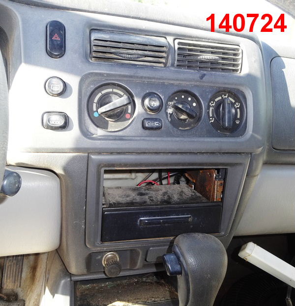 https://f005.backblazeb2.com/file/img-partshotlines-com/Inventory/EX44/Vehicle/12026_01.jpg