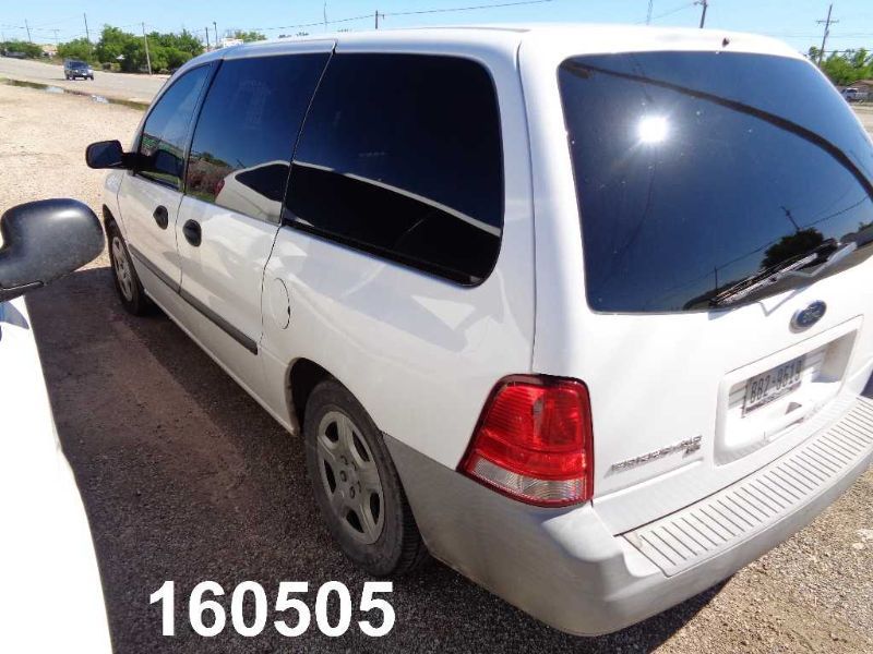 https://f005.backblazeb2.com/file/img-partshotlines-com/Inventory/EX44/Vehicle/13593_11.jpg