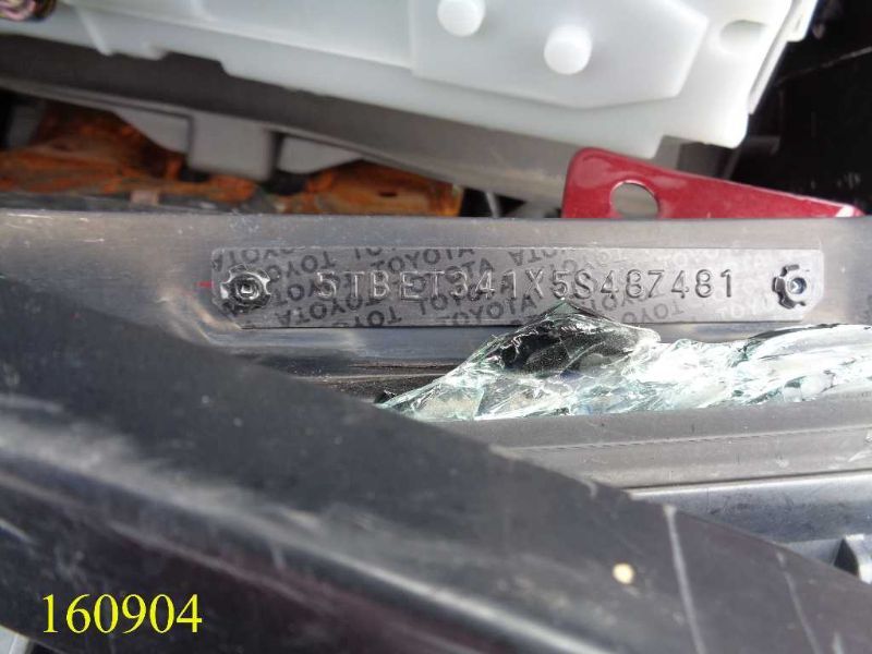 https://f005.backblazeb2.com/file/img-partshotlines-com/Inventory/EX44/Vehicle/13817_09.jpg