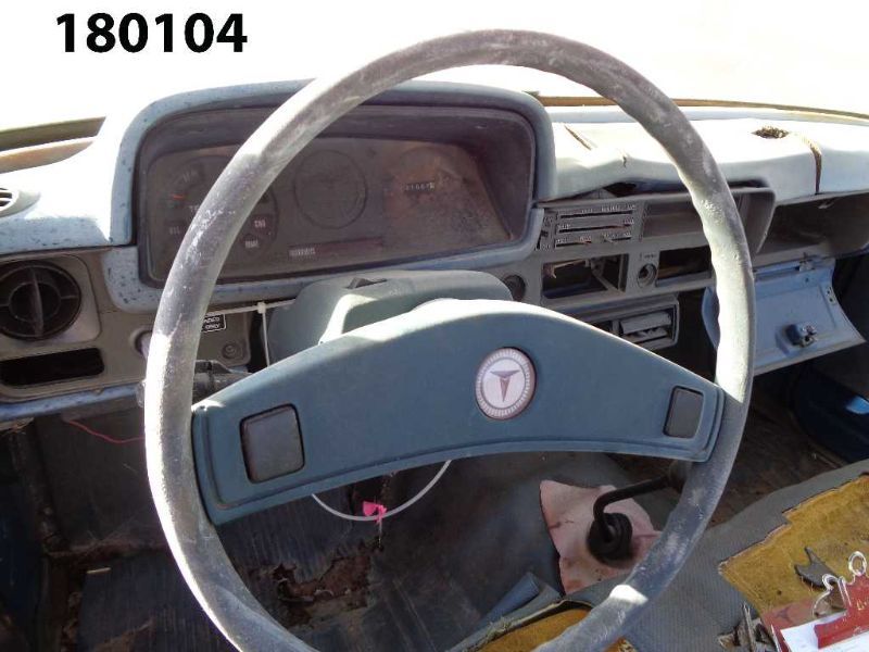 https://f005.backblazeb2.com/file/img-partshotlines-com/Inventory/EX44/Vehicle/14646_02.jpg