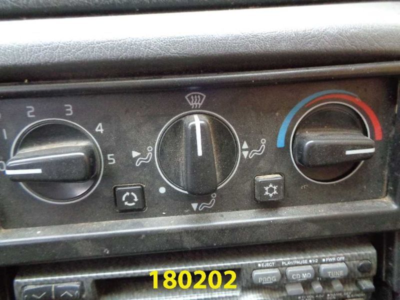 https://f005.backblazeb2.com/file/img-partshotlines-com/Inventory/EX44/Vehicle/14694_10.jpg