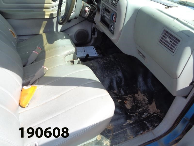 https://f005.backblazeb2.com/file/img-partshotlines-com/Inventory/EX44/Vehicle/15608_03.jpg
