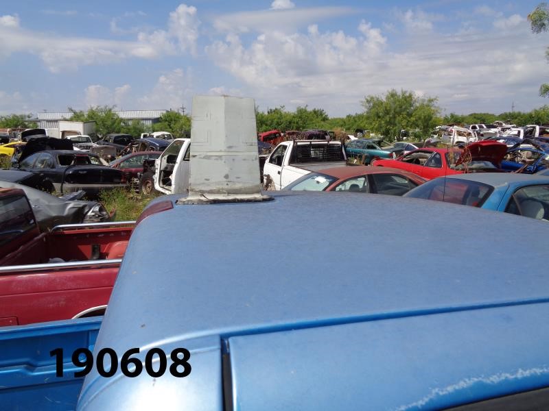 https://f005.backblazeb2.com/file/img-partshotlines-com/Inventory/EX44/Vehicle/15608_11.jpg