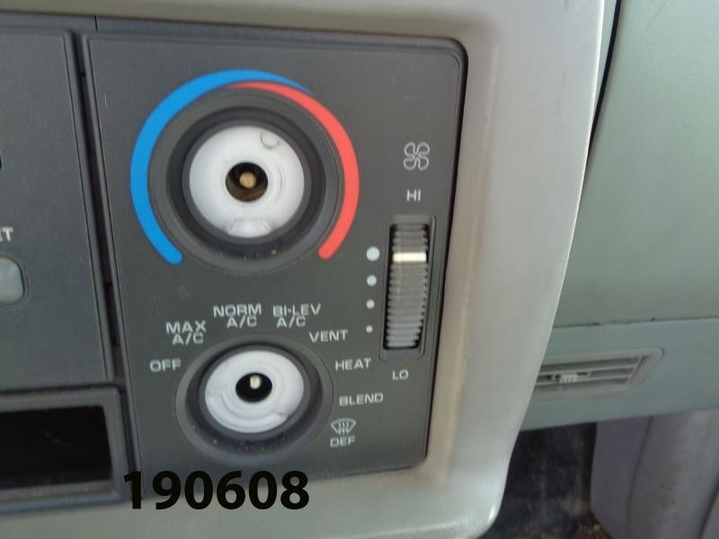 https://f005.backblazeb2.com/file/img-partshotlines-com/Inventory/EX44/Vehicle/15608_12.jpg