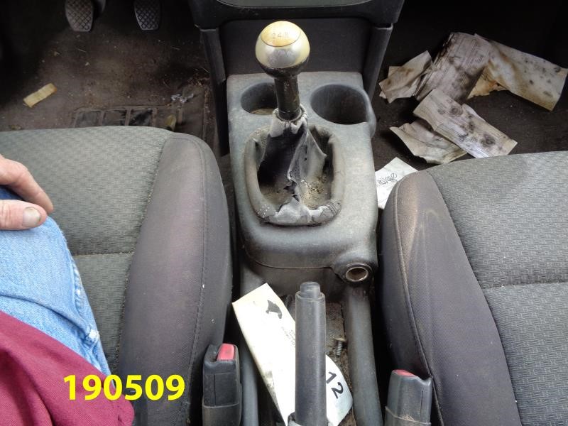 https://f005.backblazeb2.com/file/img-partshotlines-com/Inventory/EX44/Vehicle/15635_04.jpg