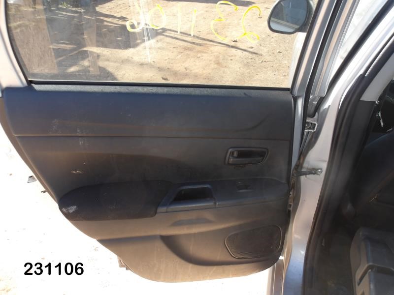 https://f005.backblazeb2.com/file/img-partshotlines-com/Inventory/EX44/Vehicle/17674_29.jpg