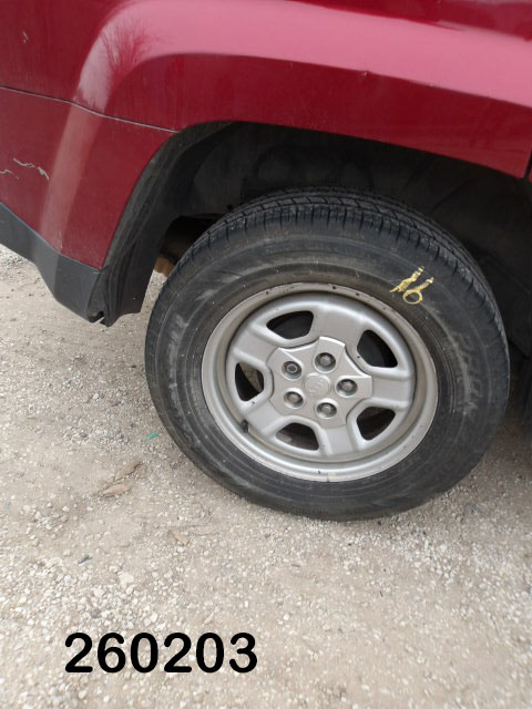 https://f005.backblazeb2.com/file/img-partshotlines-com/Inventory/EX44/Vehicle/18594_10.jpg