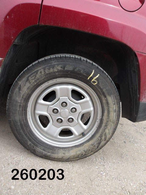https://f005.backblazeb2.com/file/img-partshotlines-com/Inventory/EX44/Vehicle/18594_11.jpg
