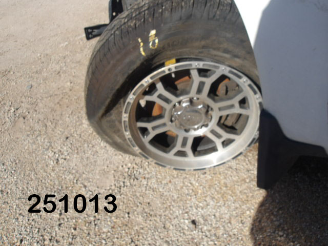 https://f005.backblazeb2.com/file/img-partshotlines-com/Inventory/EX44/Vehicle/18622_08.jpg