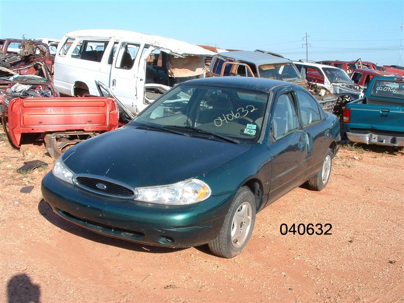 https://f005.backblazeb2.com/file/img-partshotlines-com/Inventory/EX44/Vehicle/4881_02.jpg