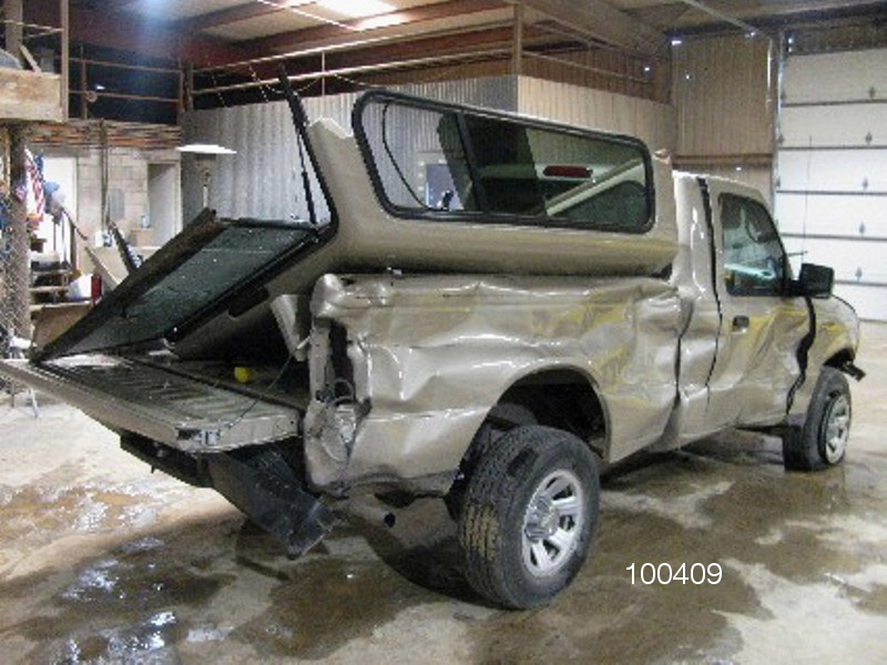 https://f005.backblazeb2.com/file/img-partshotlines-com/Inventory/EX44/Vehicle/8281_08.jpg