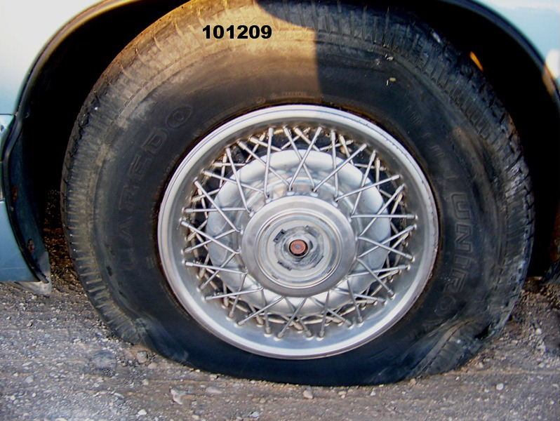 https://f005.backblazeb2.com/file/img-partshotlines-com/Inventory/EX44/Vehicle/8732_01.jpg