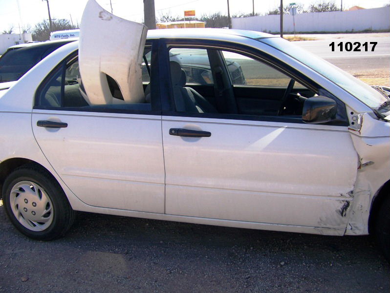 https://f005.backblazeb2.com/file/img-partshotlines-com/Inventory/EX44/Vehicle/8961_09.jpg