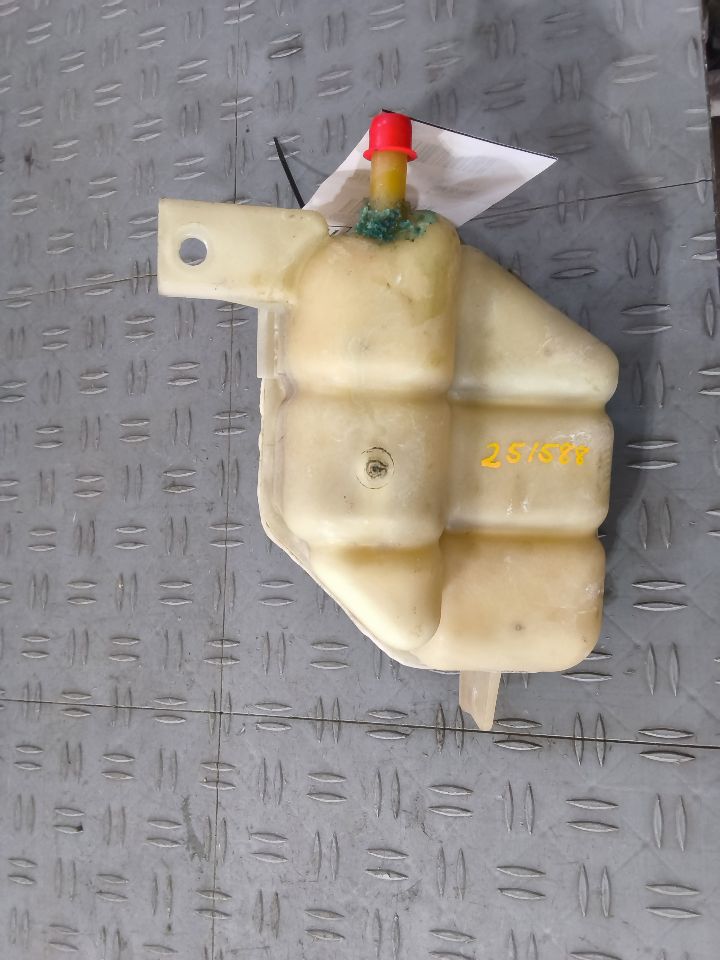 https://f005.backblazeb2.com/file/img-partshotlines-com/Inventory/EX441/Inventory/3618965_02.jpg