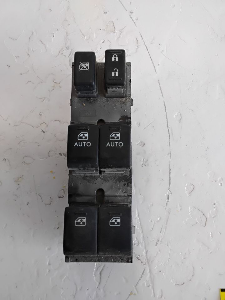 https://f005.backblazeb2.com/file/img-partshotlines-com/Inventory/EX441/Inventory/3679046_02.jpg