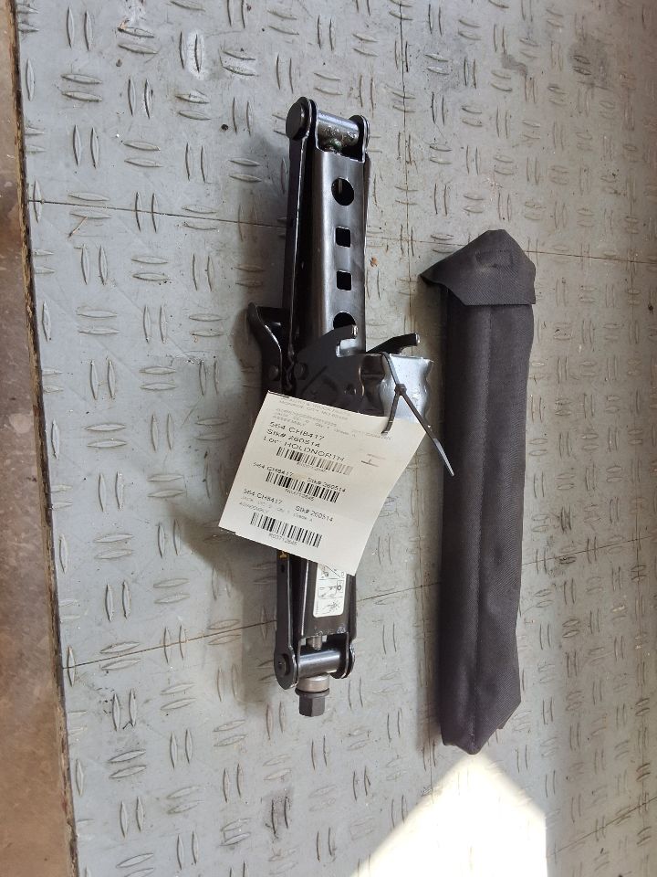 https://f005.backblazeb2.com/file/img-partshotlines-com/Inventory/EX441/Inventory/3712845_01.jpg