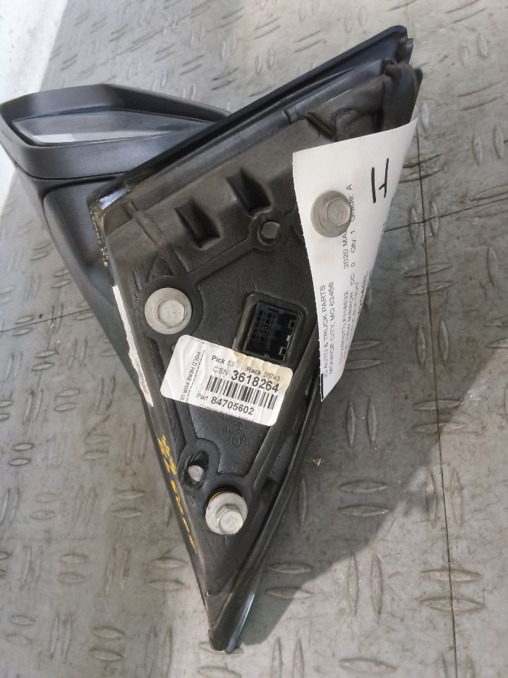 https://f005.backblazeb2.com/file/img-partshotlines-com/Inventory/EX441/Inventory/3737532_05.jpg