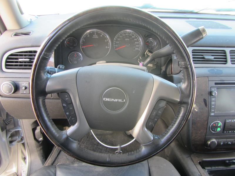 https://f005.backblazeb2.com/file/img-partshotlines-com/Inventory/EX441/Vehicle/166556_11.jpg