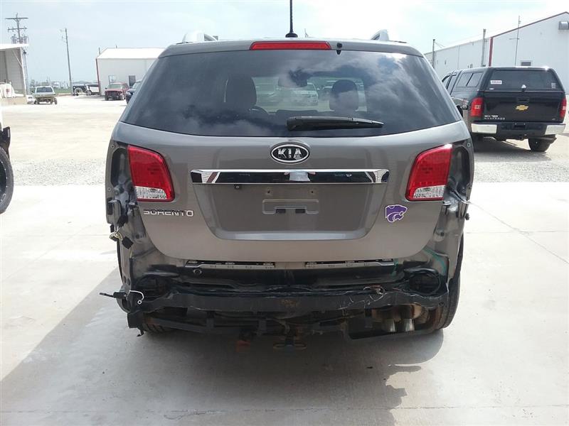 https://f005.backblazeb2.com/file/img-partshotlines-com/Inventory/EX441/Vehicle/191903_11.jpg
