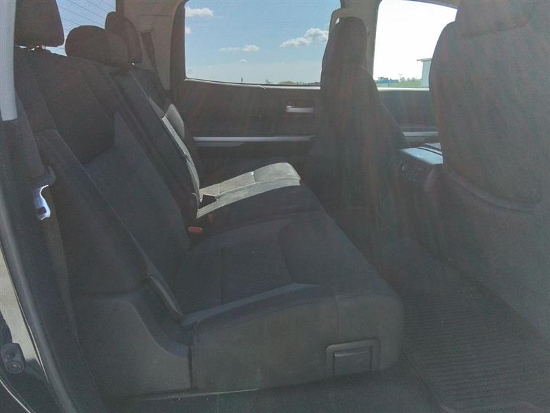 https://f005.backblazeb2.com/file/img-partshotlines-com/Inventory/EX441/Vehicle/212314_11.jpg