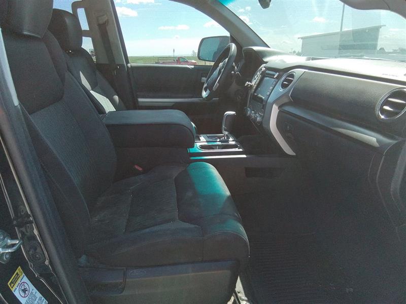 https://f005.backblazeb2.com/file/img-partshotlines-com/Inventory/EX441/Vehicle/212314_12.jpg