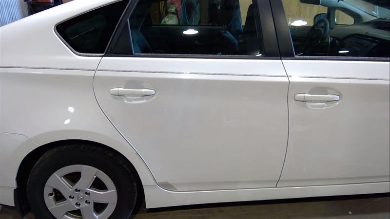 https://f005.backblazeb2.com/file/img-partshotlines-com/Inventory/EX441/Vehicle/216407_12.jpg