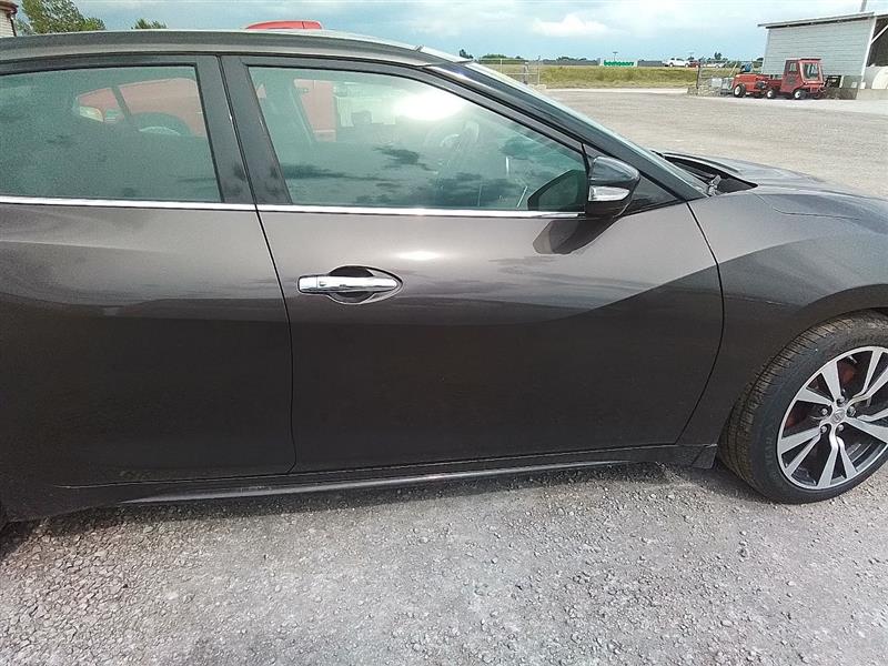 https://f005.backblazeb2.com/file/img-partshotlines-com/Inventory/EX441/Vehicle/216928_11.jpg