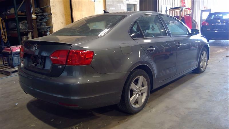 https://f005.backblazeb2.com/file/img-partshotlines-com/Inventory/EX441/Vehicle/218408_03.jpg