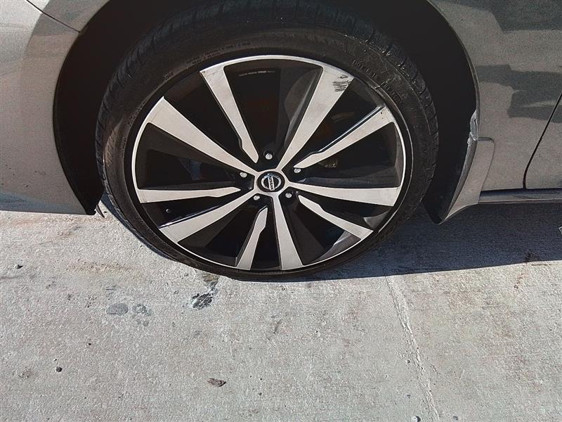 Vehicle/223857_06.jpg