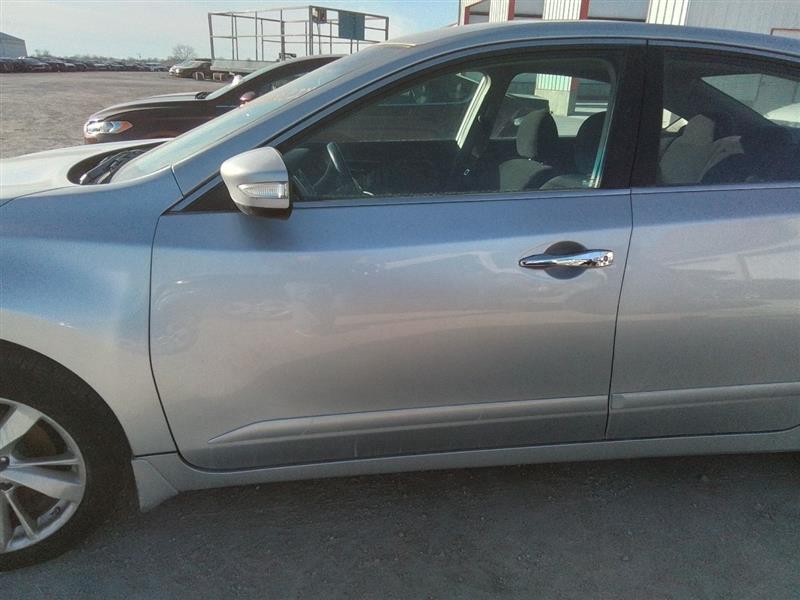 Vehicle/226222_09.jpg