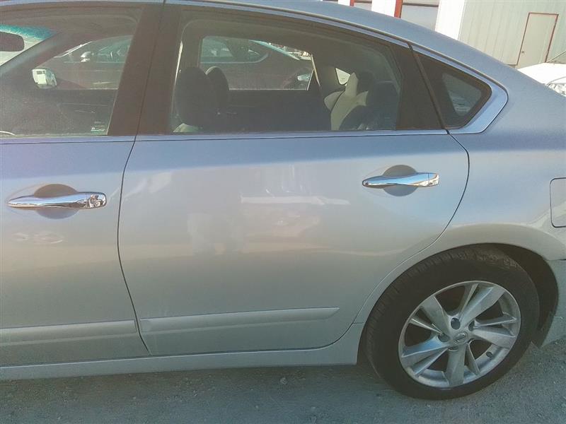 Vehicle/226222_10.jpg