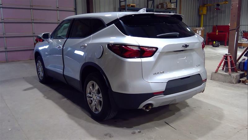 Vehicle/226334_02.jpg