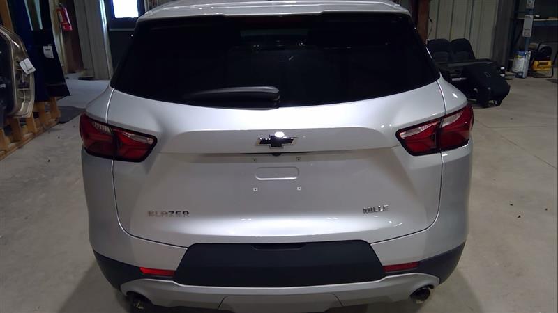 Vehicle/226334_09.jpg