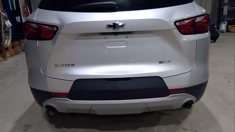 Vehicle/226334_10.jpg