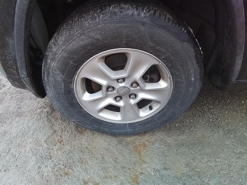 Vehicle/228411_08.jpg