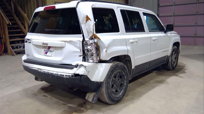 Vehicle/228982_03.jpg