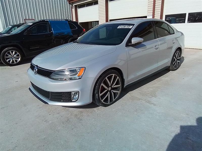 Vehicle/229444_01.jpg