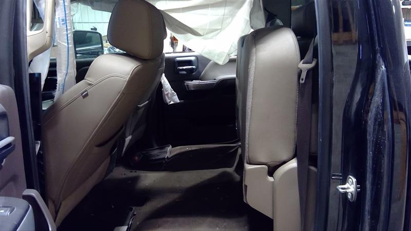 Vehicle/232210_11.jpg